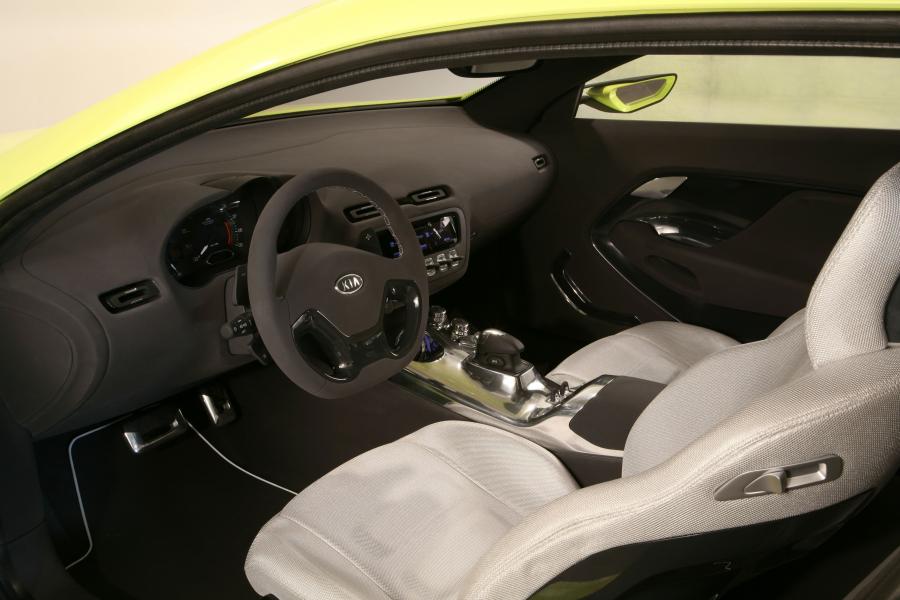 Интерьер Kia Kee Concept 2007 года  (фото 14 из 53)